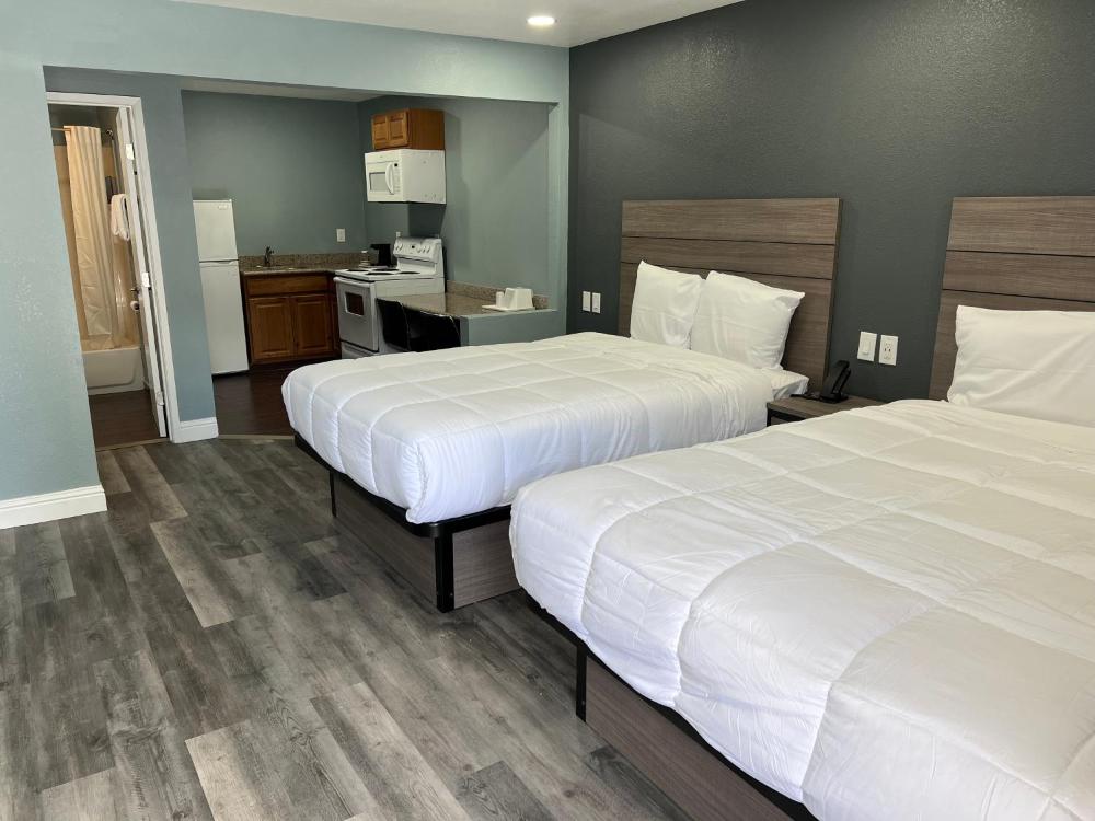 Superior Queen Room interior